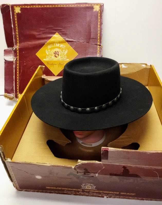 lot 101 image: Never Worn Magnificent Hat from Biltmore  Canadas Master Hats (Size 7 )