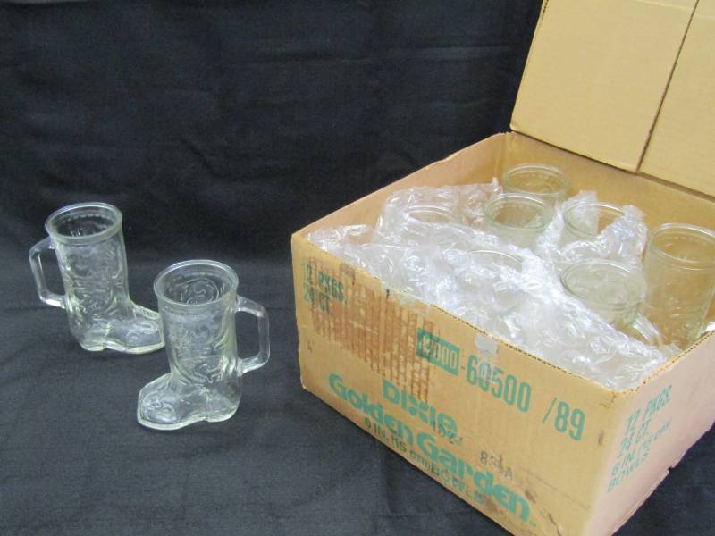 lot 3396 image: Santa Boot Mugs