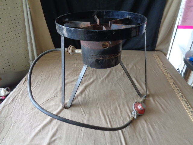 lot 9110 image: Turkey Fryer