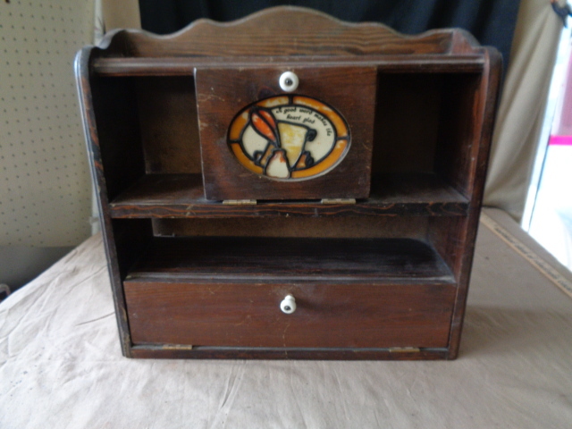 lot 9127 image: Knick Knick Shelving