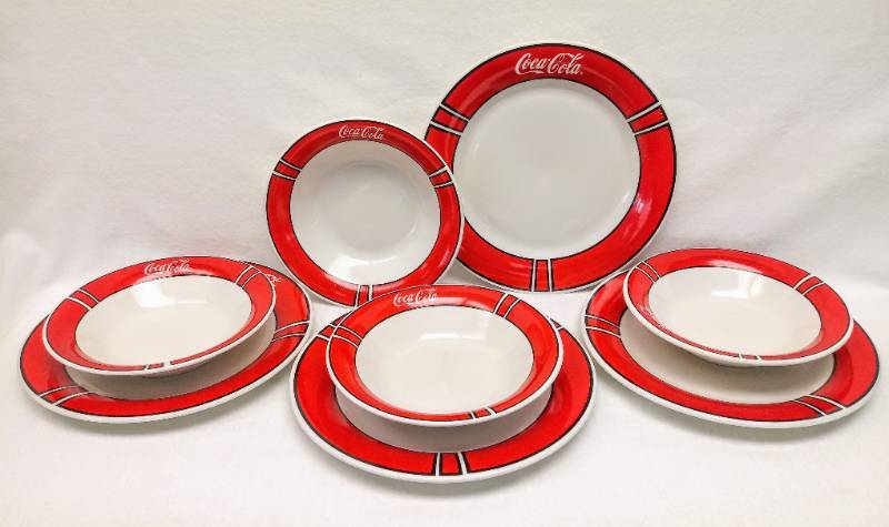 lot 5354 image: Set of 4 Each  Coca Cola Plates & Bowls