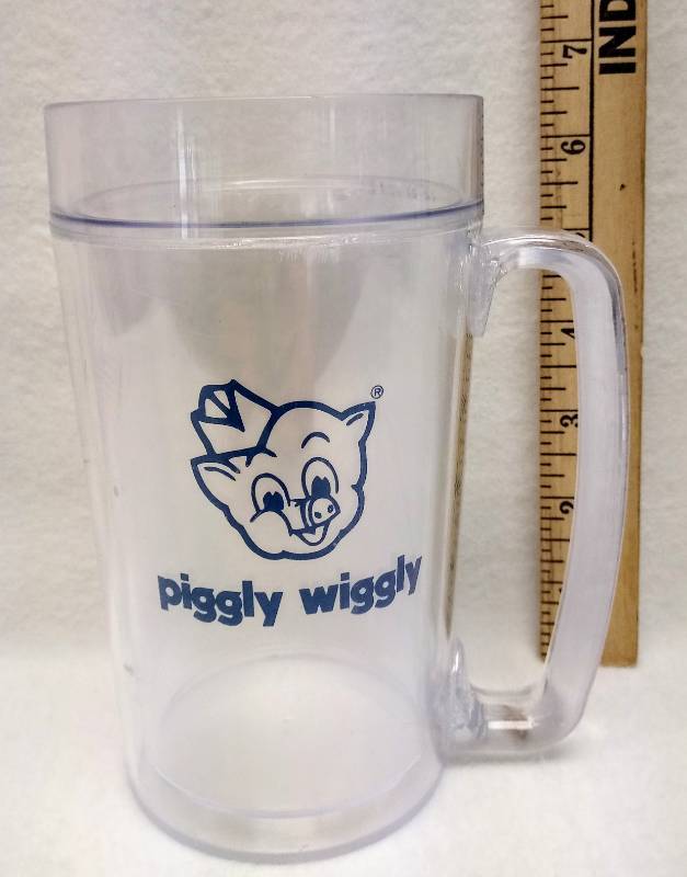 lot 5363 image: WOW Vintage Piggly Wiggly Cup
