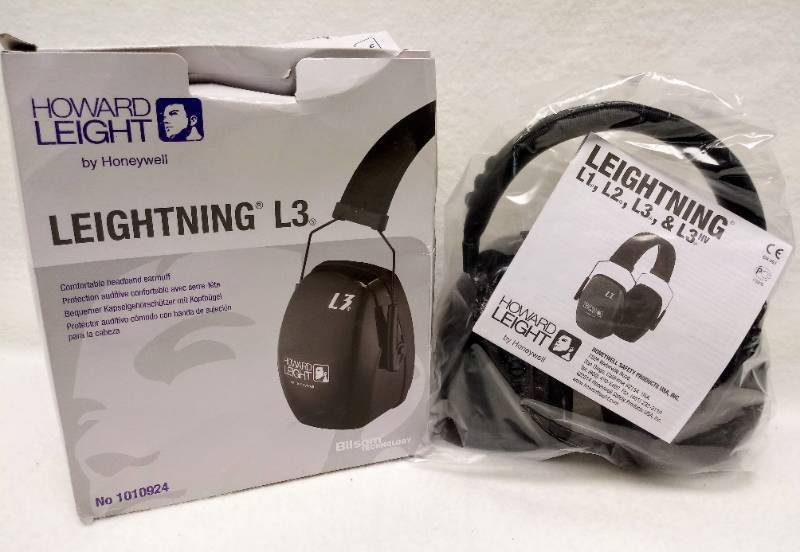 lot 5373 image: Howard Leight by Honeywell  Leightning L3 Shooting Earmuff