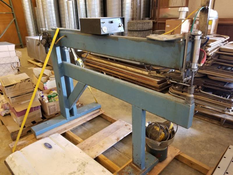 lot 7708 image: Bimba Sheet Metal Insulation Pinner