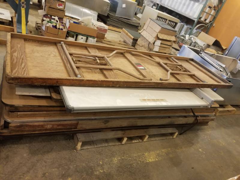lot 7722 image: Pallet Of Folding Tables