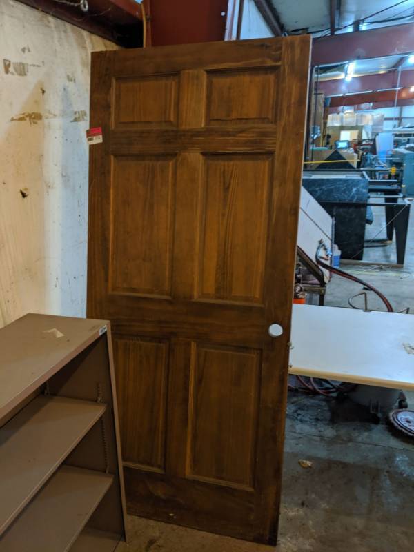 lot 7731 image: Solid Wood 4 Panel Door