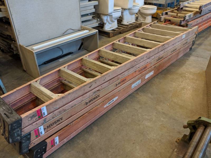 lot 7745 image: Werner 10Ft Fiberglass Ladder