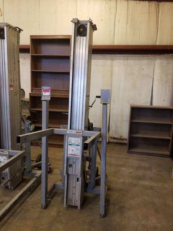 lot 7753 image: Genie Superlift Contractor SLC-24