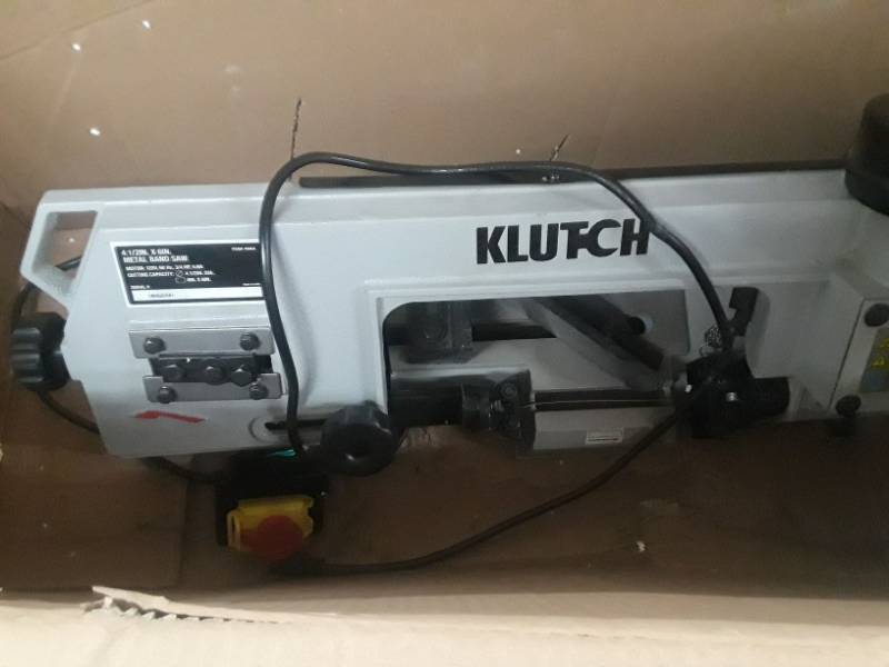 lot 4529 image: Klutch HorizontalVertical Metal Cutting Band Saw  4 12in. x 6in., 34 HP, 120V