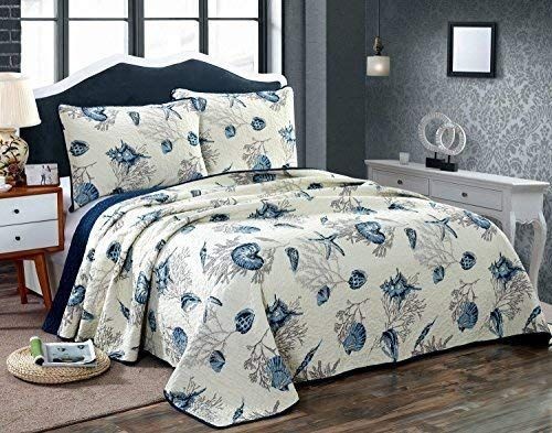 lot 13192 image: Blue Shell Tread Design 2-Piece Bed Set, Twin