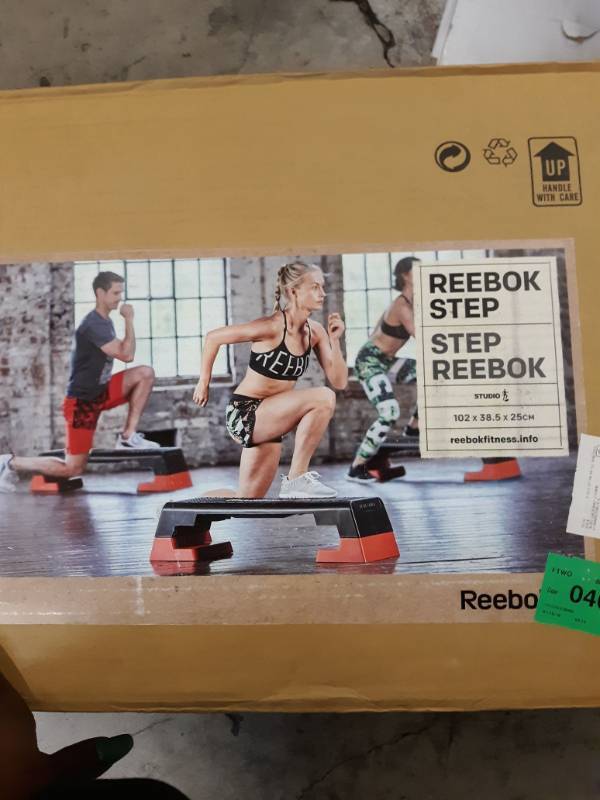lot 13623 image: Reebok Step