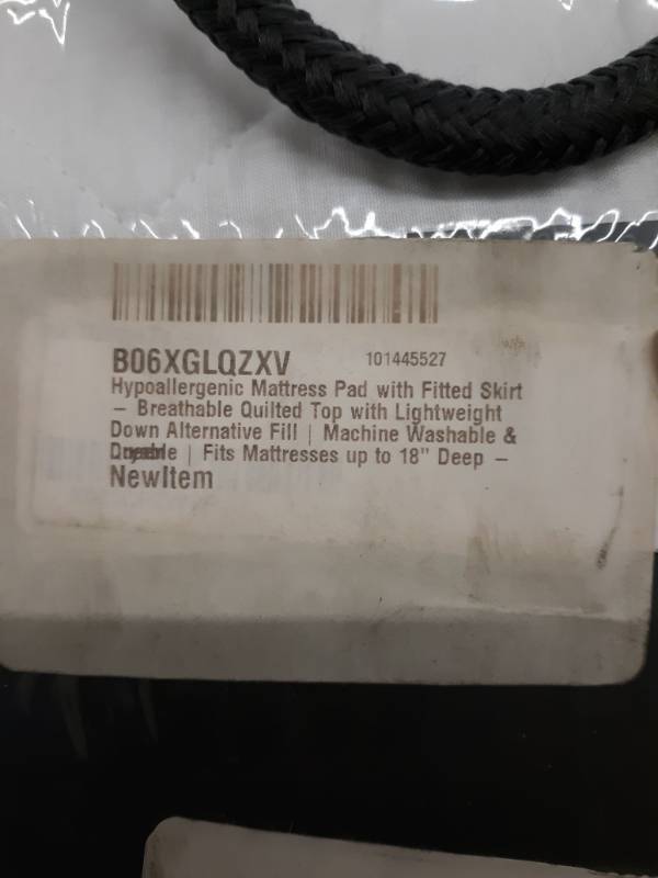 lot 13628 image: Hypoallergenic Mattress Pad with fitted Skirt