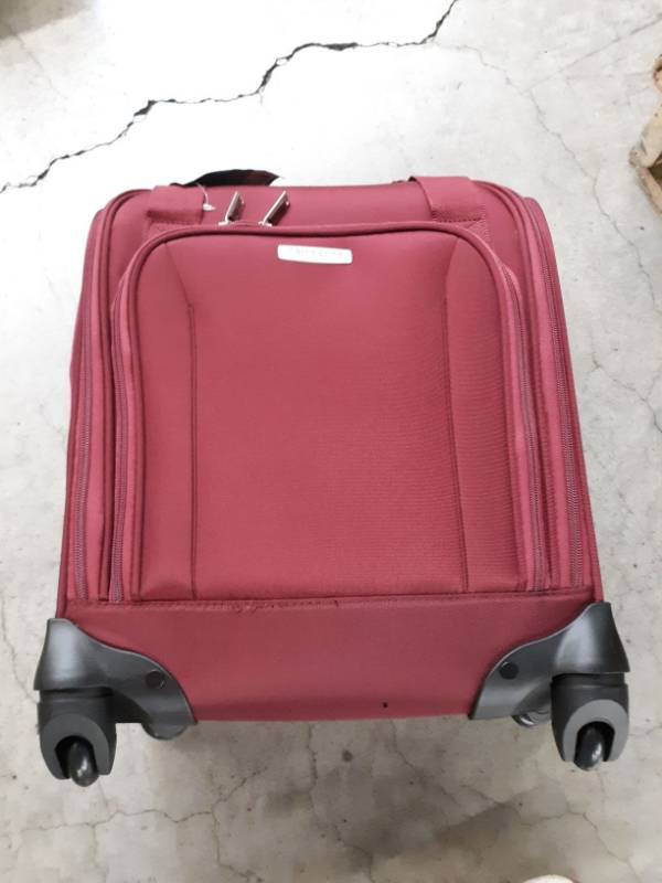 lot 14025 image: Travel Case
