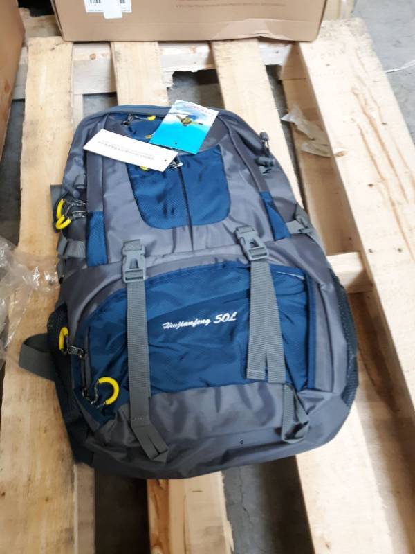 lot 14052 image: Huwaijianfeng 50L Backpack