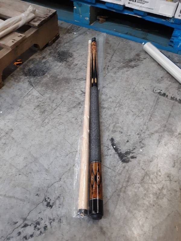 lot 14207 image: Billiard Cue