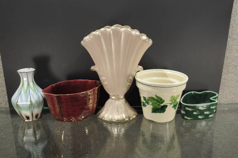 lot 2003 image: Lot of 5 Assorted Planters from 11 to 2.5 tall. Made in U.S.A. and Japan.