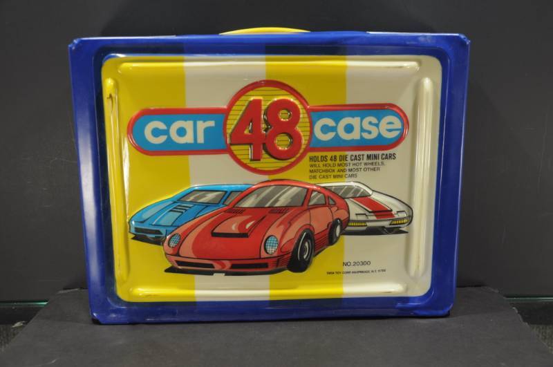 lot 2030 image: 48 Toy Car Case with Cars