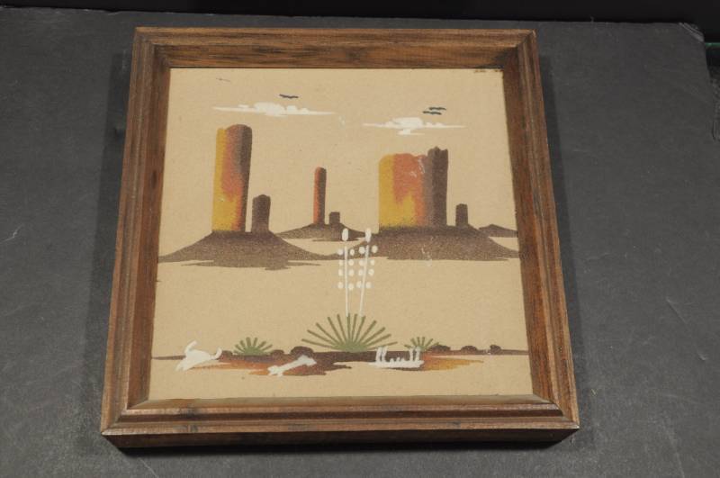 lot 2071 image: Southwest Native American Indian Sandstone Art Tile -8x8