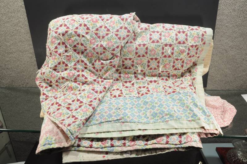 lot 2081 image: Large Vintage Hand Tie Quilt. Sun Bleached on Underside. Cotton and Textured Polyester Fabric