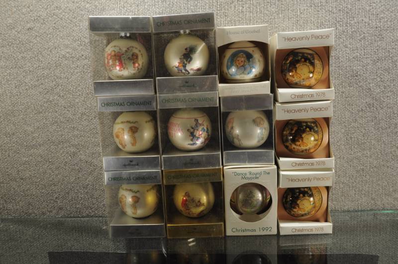 lot 2090 image: Lot of Christmas Tree Ornaments and Boxes - Hallmark, Schmid, Etc.