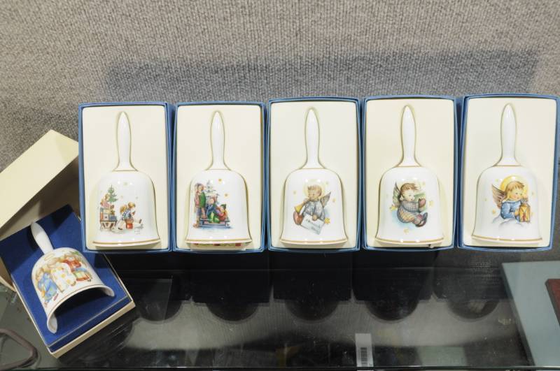 lot 2099 image: Lot of Schmid Hummel Collectors Bells