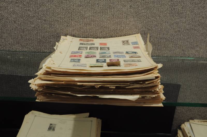 lot 2120 image: Big Lot of Postage Stamps Mounted on Pages -See Photos