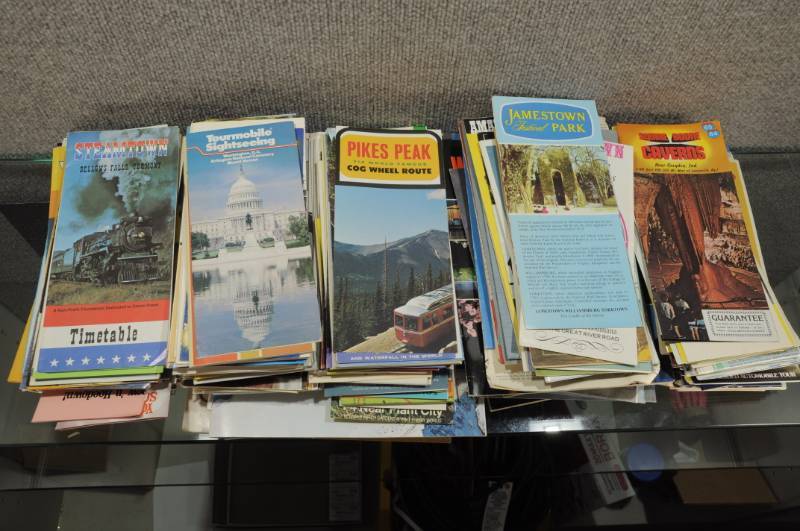 lot 2147 image: Lot of Travel Guides, Brochures & Maps