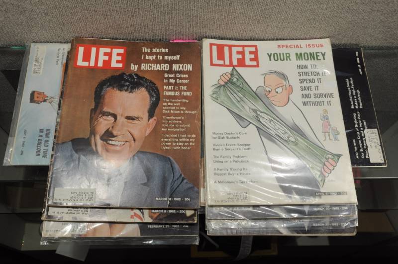 lot 2158 image: Lot of Vintage Life Magazines - Great Ads - Some Incomplete - See Photos for Dates