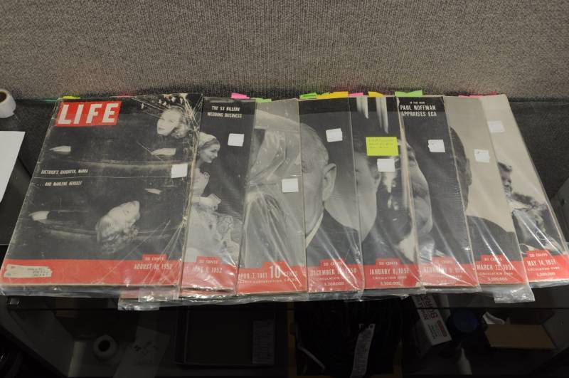 lot 2160 image: Lot of Vintage Life Magazines - Great Ads - Some Incomplete - See Photos for Dates
