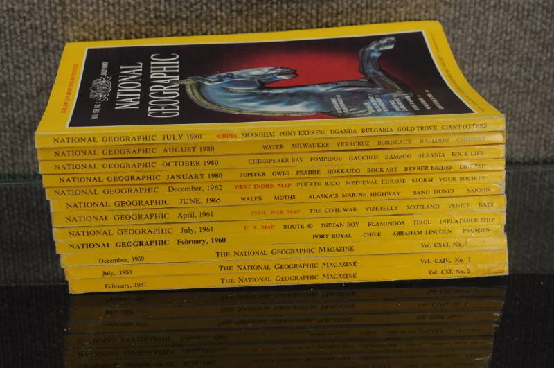 lot 2170 image: Lot of Vintage National Geographic Magazines - Great Ads - Some Incomplete - See Photos for Dates