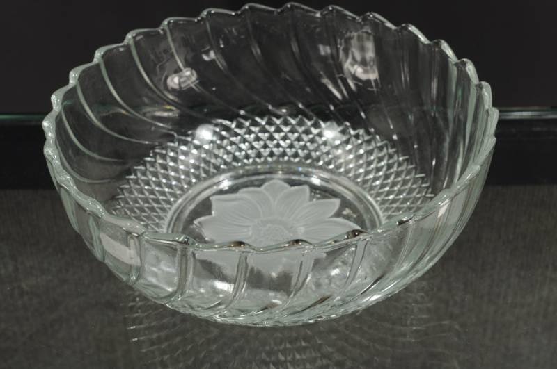 lot 2181 image: Press Cut Glass Serving Bowl Frosted Flower on Bottom. 9 38 X 3 14