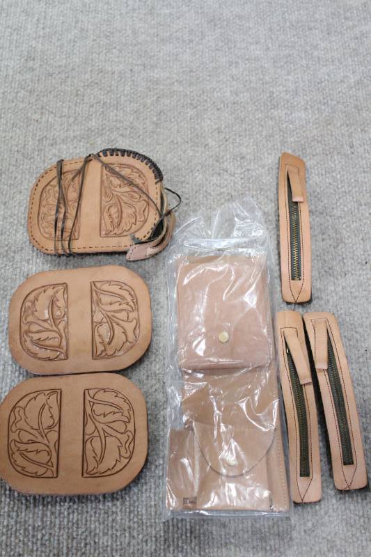 lot 2275 image: Unfinished Leather Working Kit