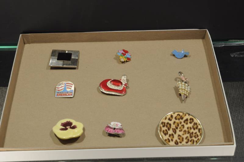 lot 2312 image: Lot of 9 Costume Jewelry PinsBrooches -More Lots Available
