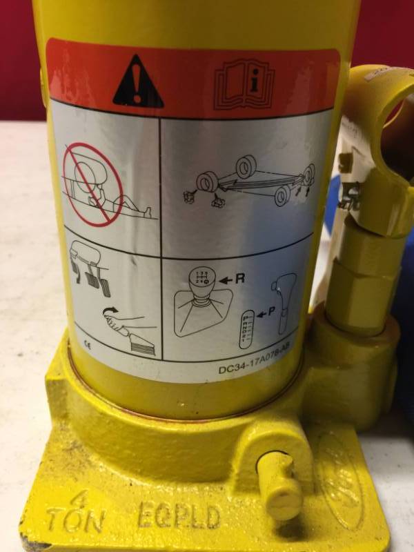 2018 Ford Transit OEM Bottle Jack with Tool Pouch | Craftsman 26