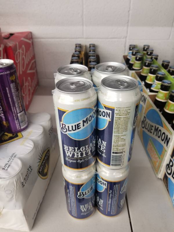 lot 15091 image: (2) Blue Moon 4Pk 16oz, (3) Blue Moon Honey Wheat 6Pk