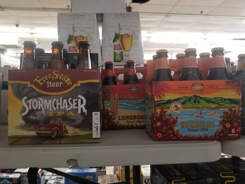lot 15146 image: (2) Free State Storm Chaser 6pk, (2) Kona Brewing 6pks