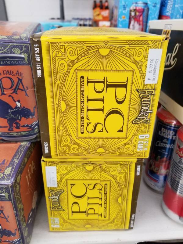 lot 15194 image: (2) Founders PC Pils 6Pks