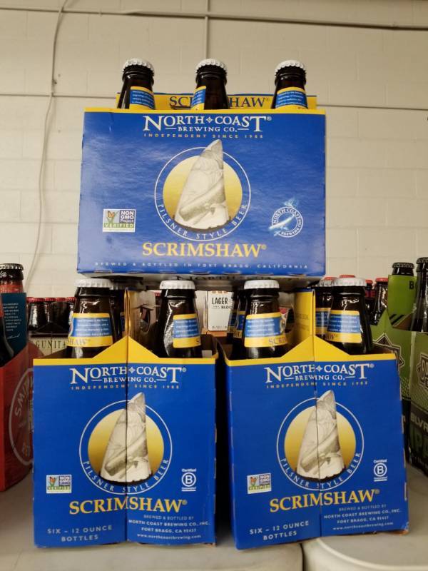 lot 15210 image: (3) North Coast Scrimshaw 6Pk Bottles