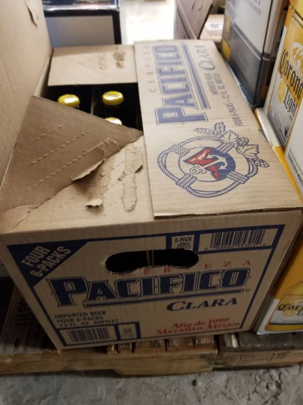 lot 15267 image: (4) 6Pk Pacifico Bottles