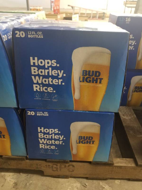 lot 15303 image: (3) 20Pk Bud Light Bottles