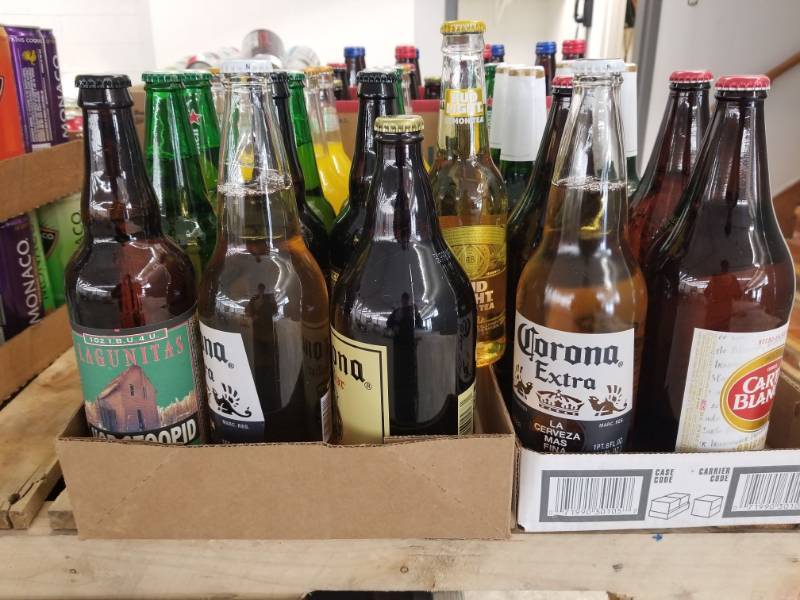 lot 15386 image: Variety of 24oz Beers