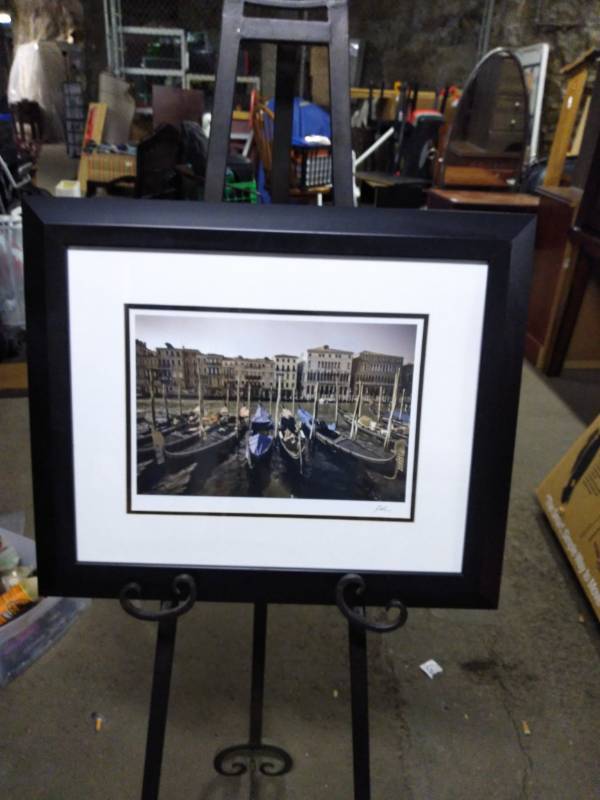 lot 3229 image: Nice Framed and Signed Picture