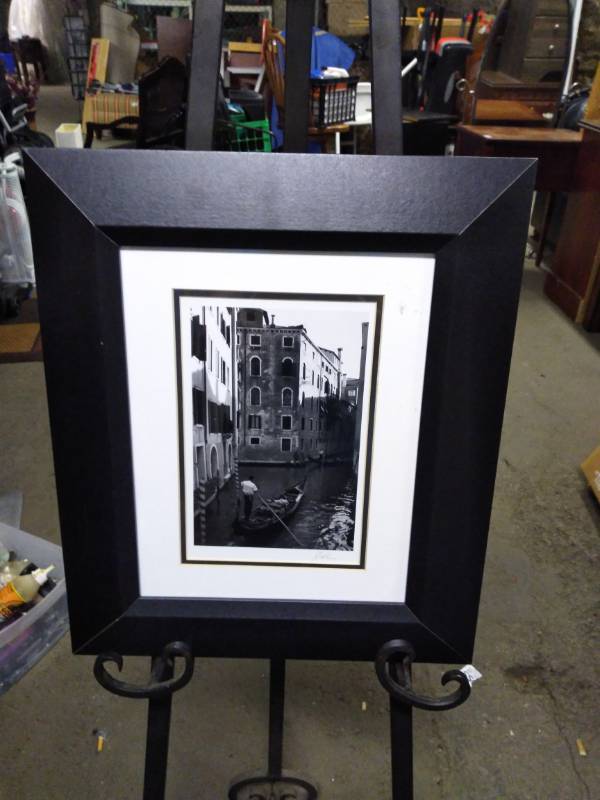 lot 3233 image: Nice Framed and Signed Picture