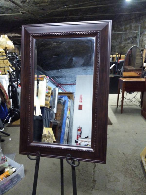 lot 3238 image: Nice Wood Framed Mirror