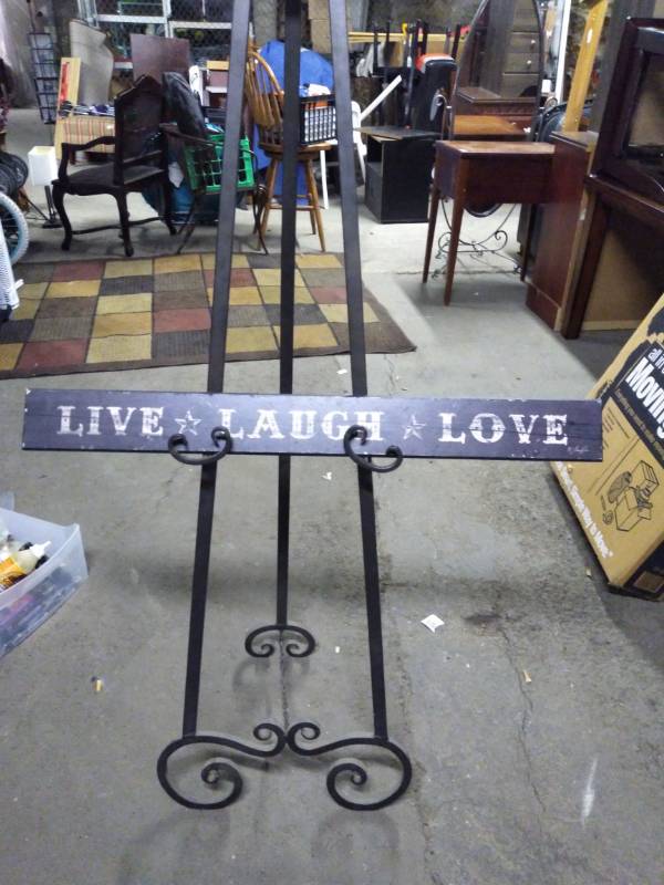 lot 3239 image: Live Laugh Love Sign