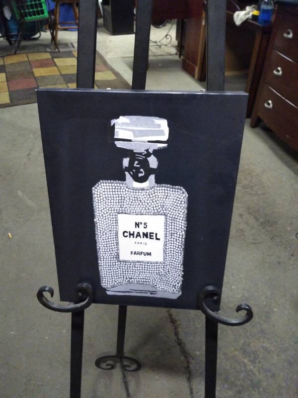 lot 3188 image: #5 Chanel Parfum Picture