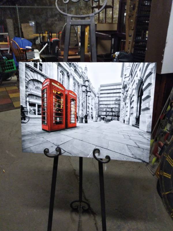 lot 3193 image: Modern Canvas Wall Art