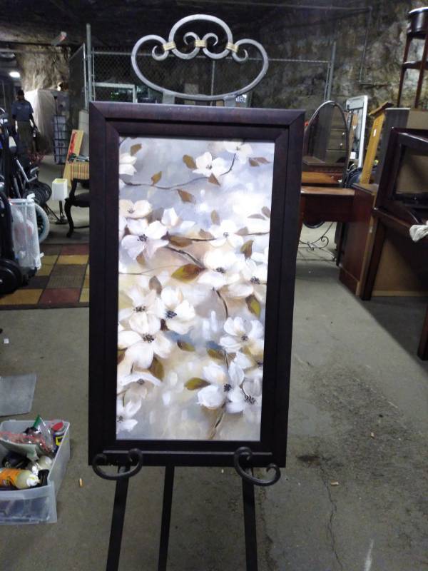 lot 3202 image: Nice Framed Flower Picture