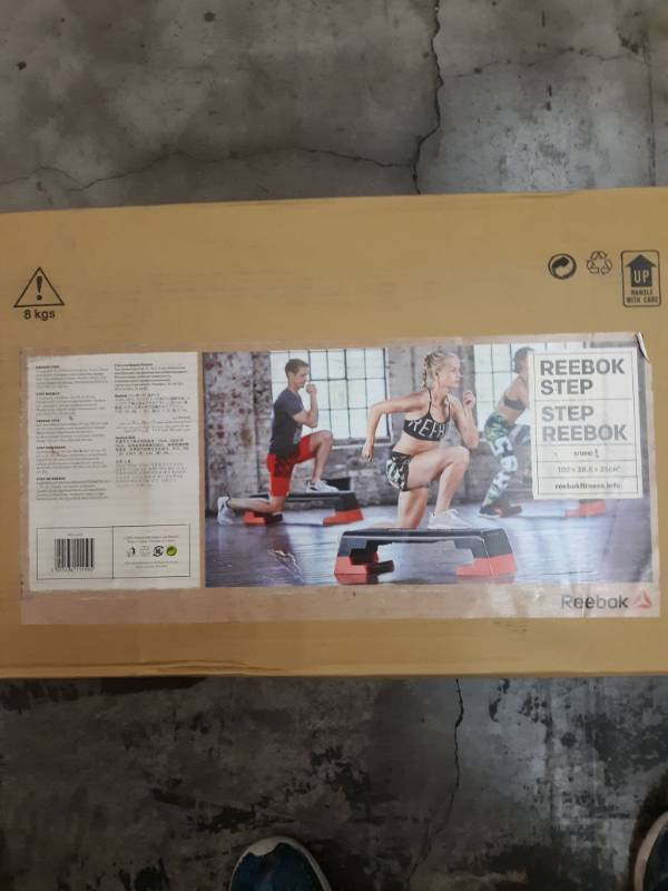 lot 13985 image: Reebok Step Aerobic Exercise Platform Box Damage