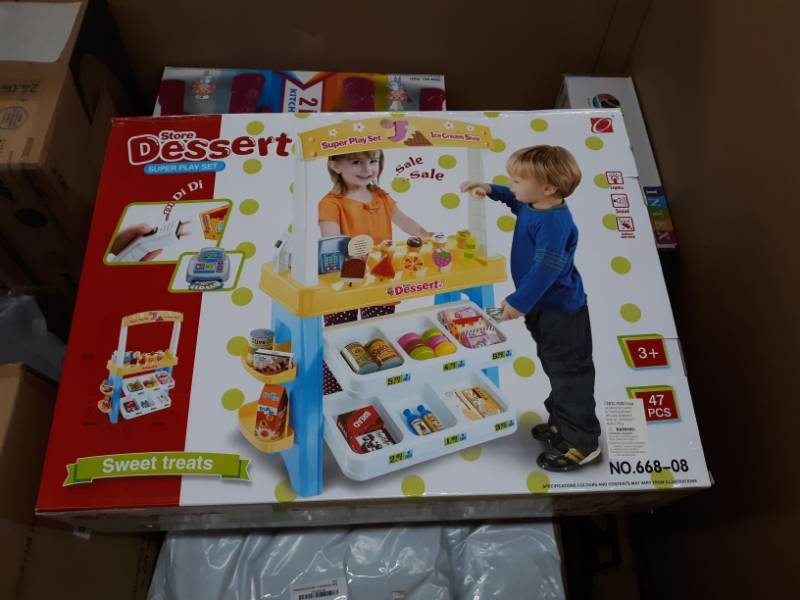 lot 14371 image: Store Dessert Playset